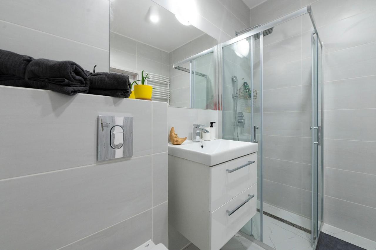 Luxury In City -3- Studio Bright & Secure Free Parking Łódź Eksteriør bilde