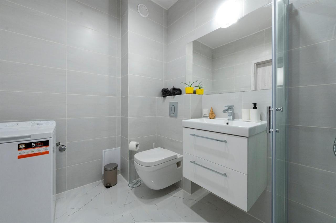 Luxury In City -3- Studio Bright & Secure Free Parking Łódź Eksteriør bilde
